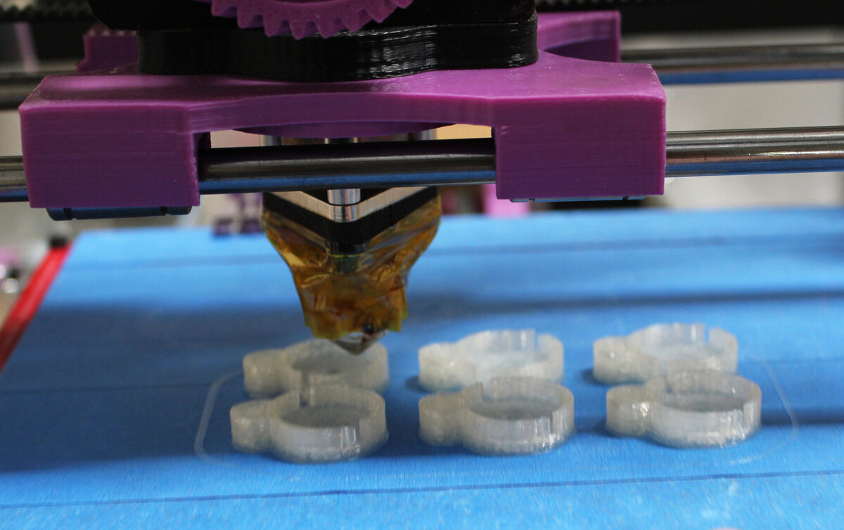 3D Printing Temperature Guide: Nozzle and Bed Temps by Filament Type