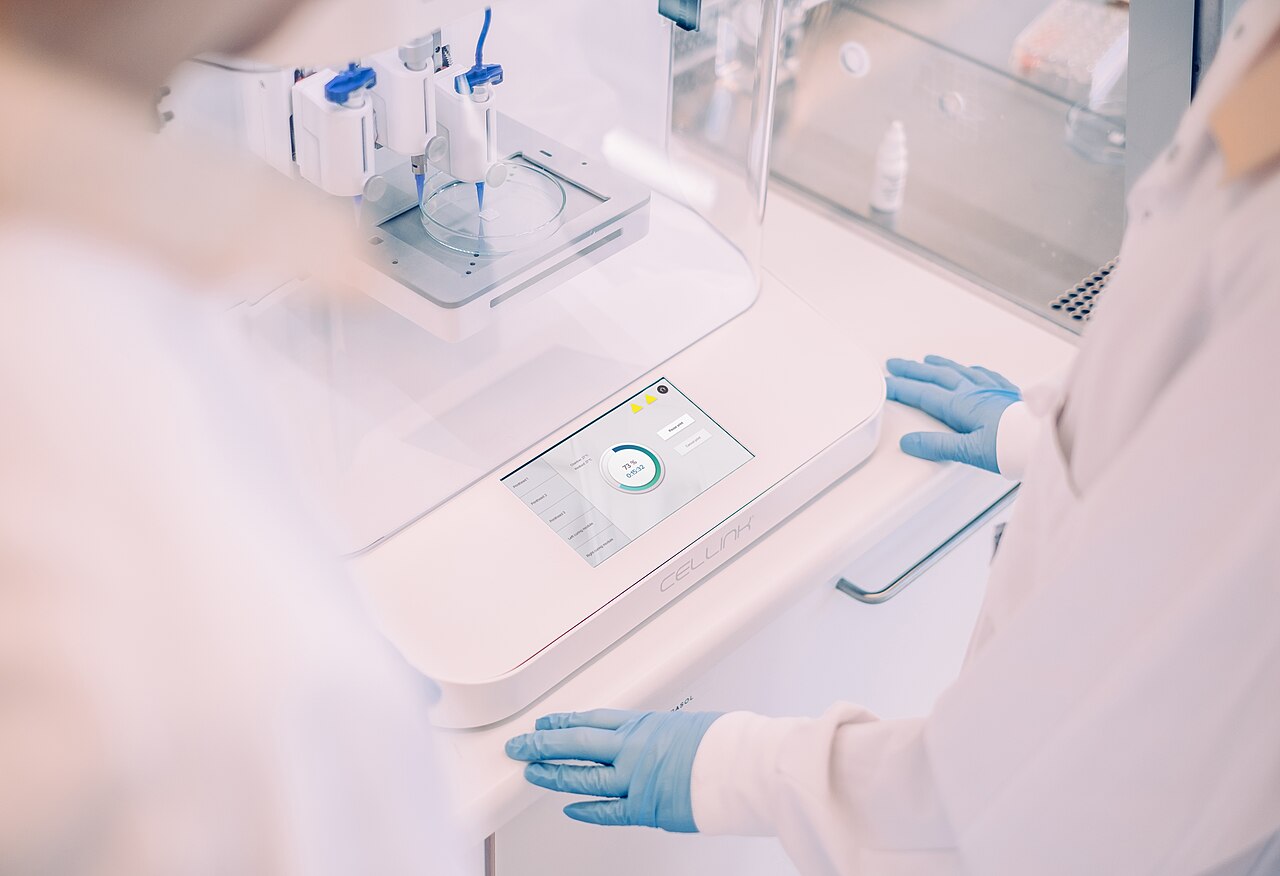 Direct Ink Writing Explained: The Room-Temperature Process Behind Silicone, Ceramics, and Bioinks