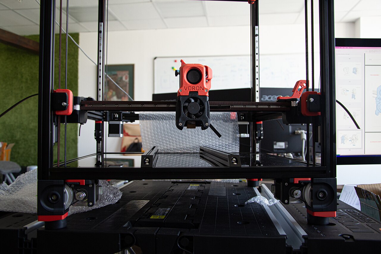Elegoo's Open-Frame Centauri 2 Pushes CoreXY Multicolor Under $300