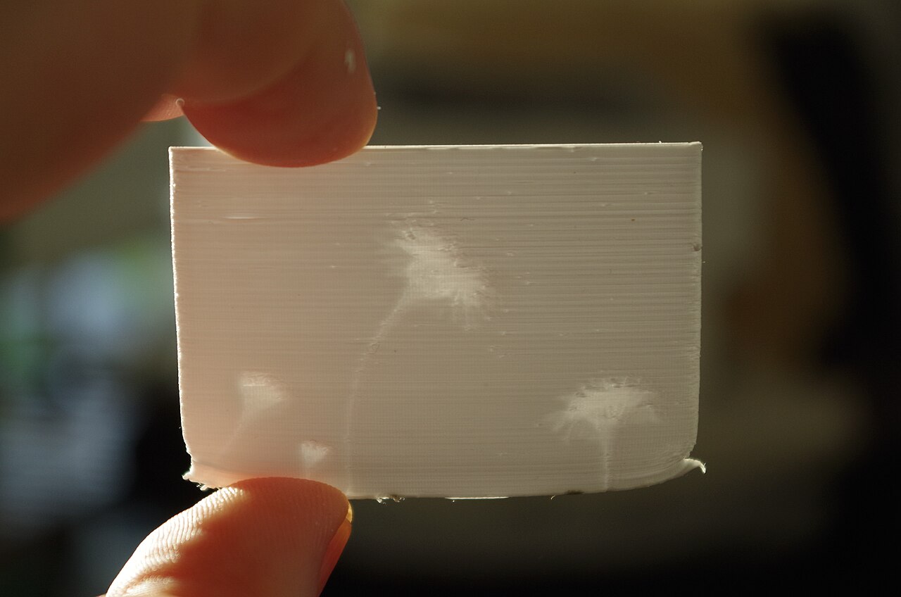 How to Print Lithophanes: Slicer Settings, Lighting, and Material Choice